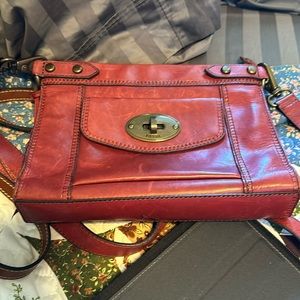 Brown leather shoulder bag in good condition